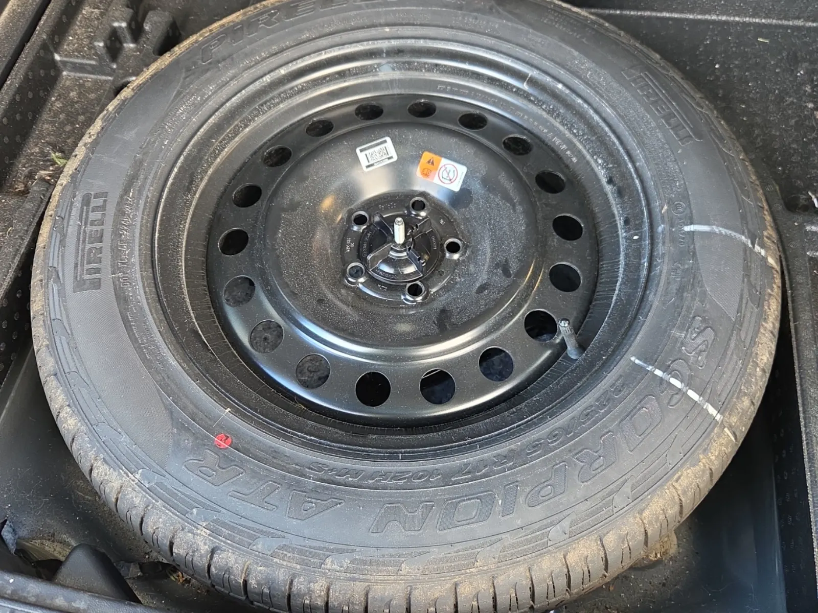 Spare Tire & Wheel Photo