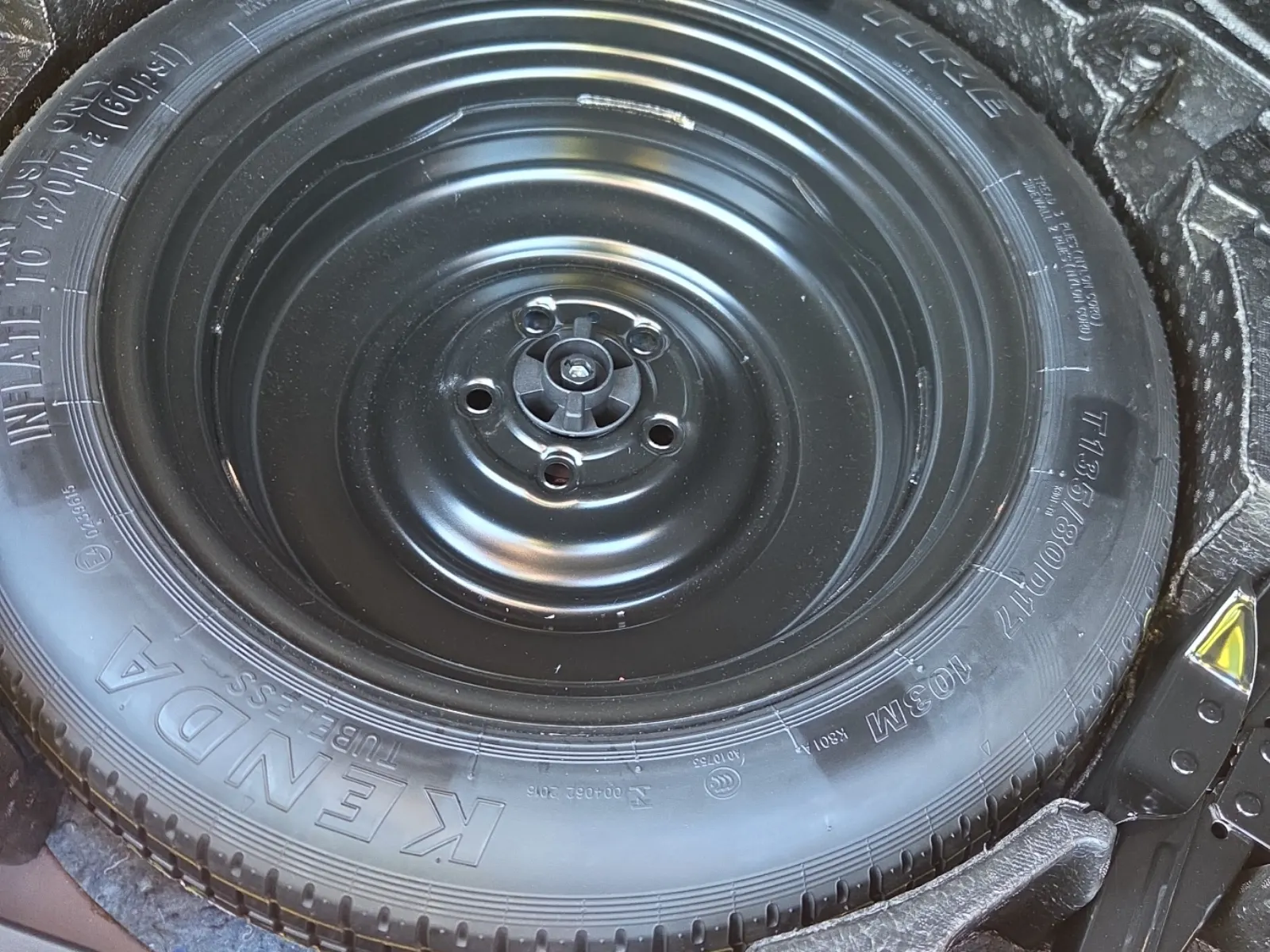 Spare Tire & Wheel Photo
