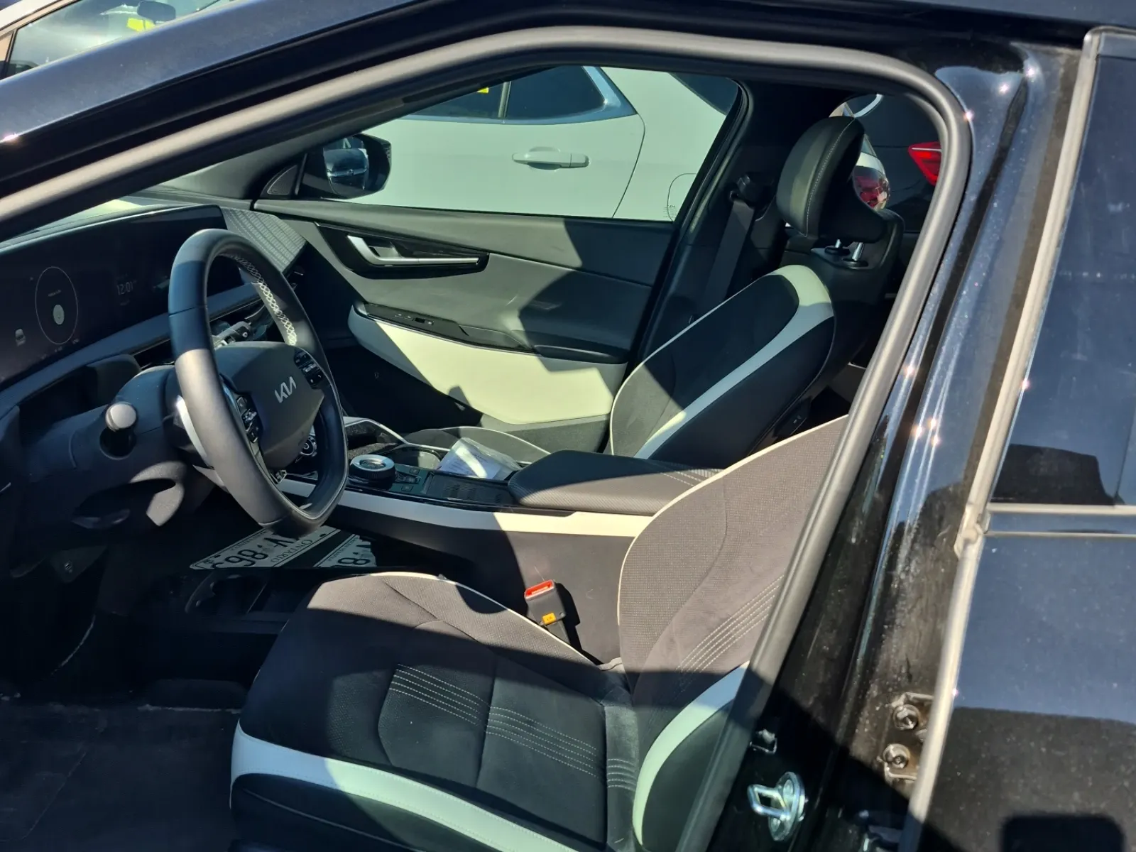 Front Interior Photo