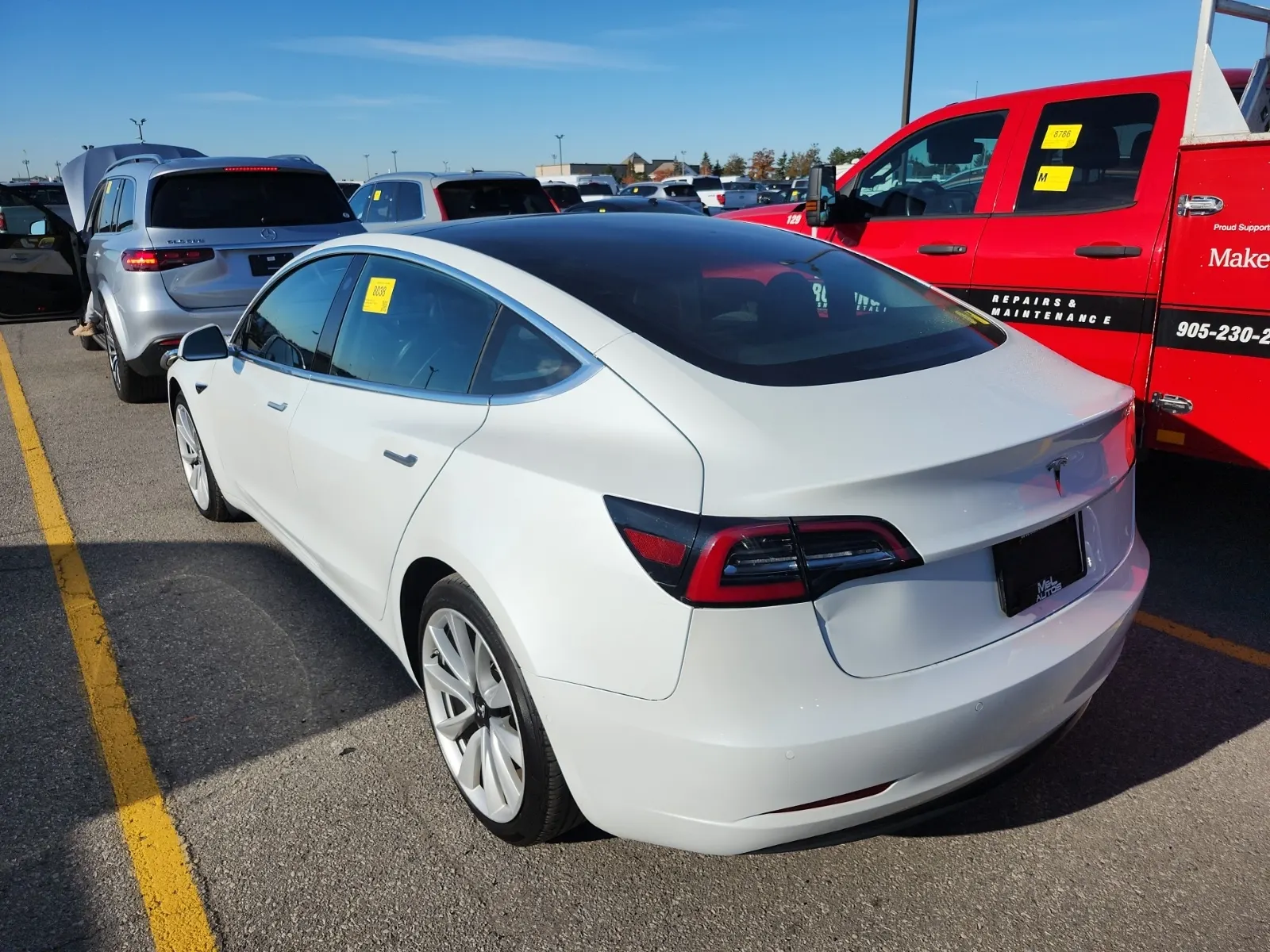 Driver Rear 3/4 Photo