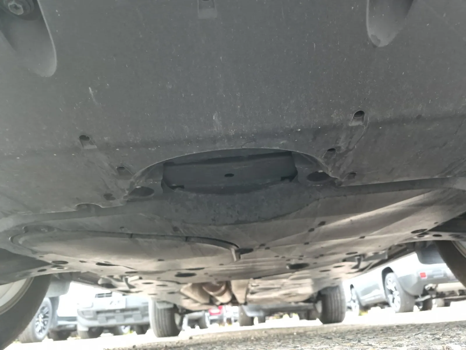 Undercarriage - Front Photo