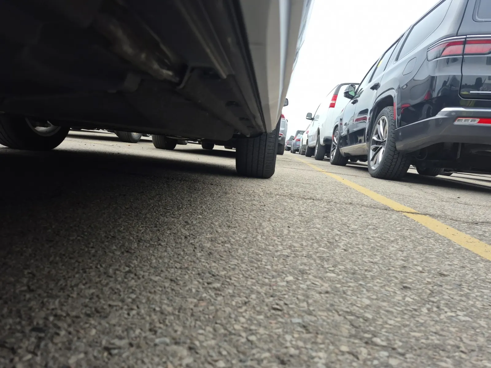 Undercarriage - Passenger Photo