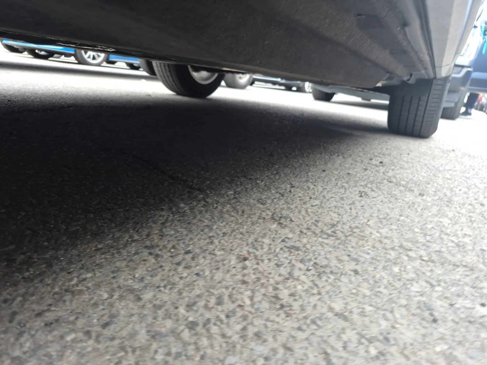 Undercarriage - Driver Photo