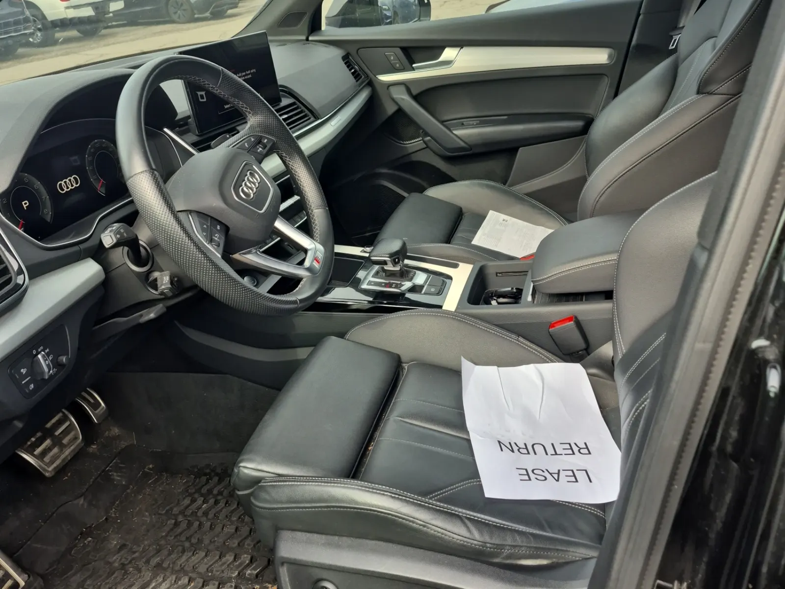 Front Interior Photo
