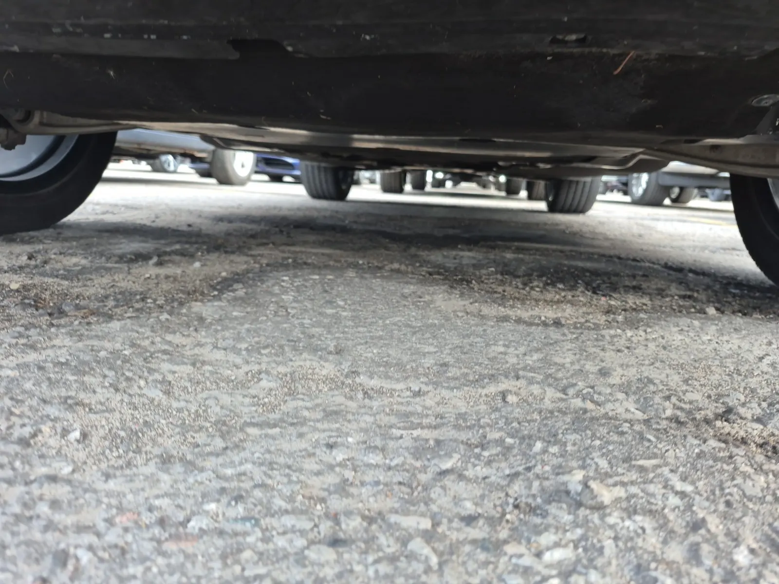 Undercarriage - Front Photo