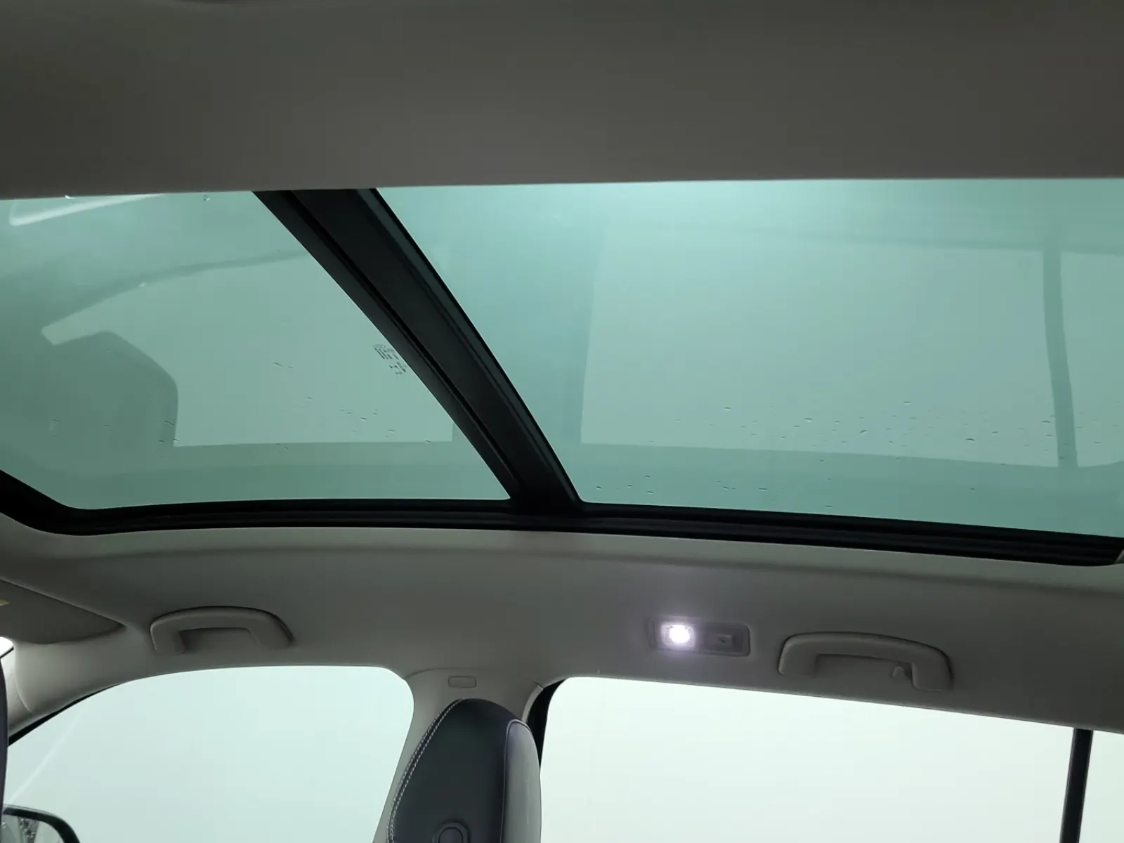 Interior Roof Photo