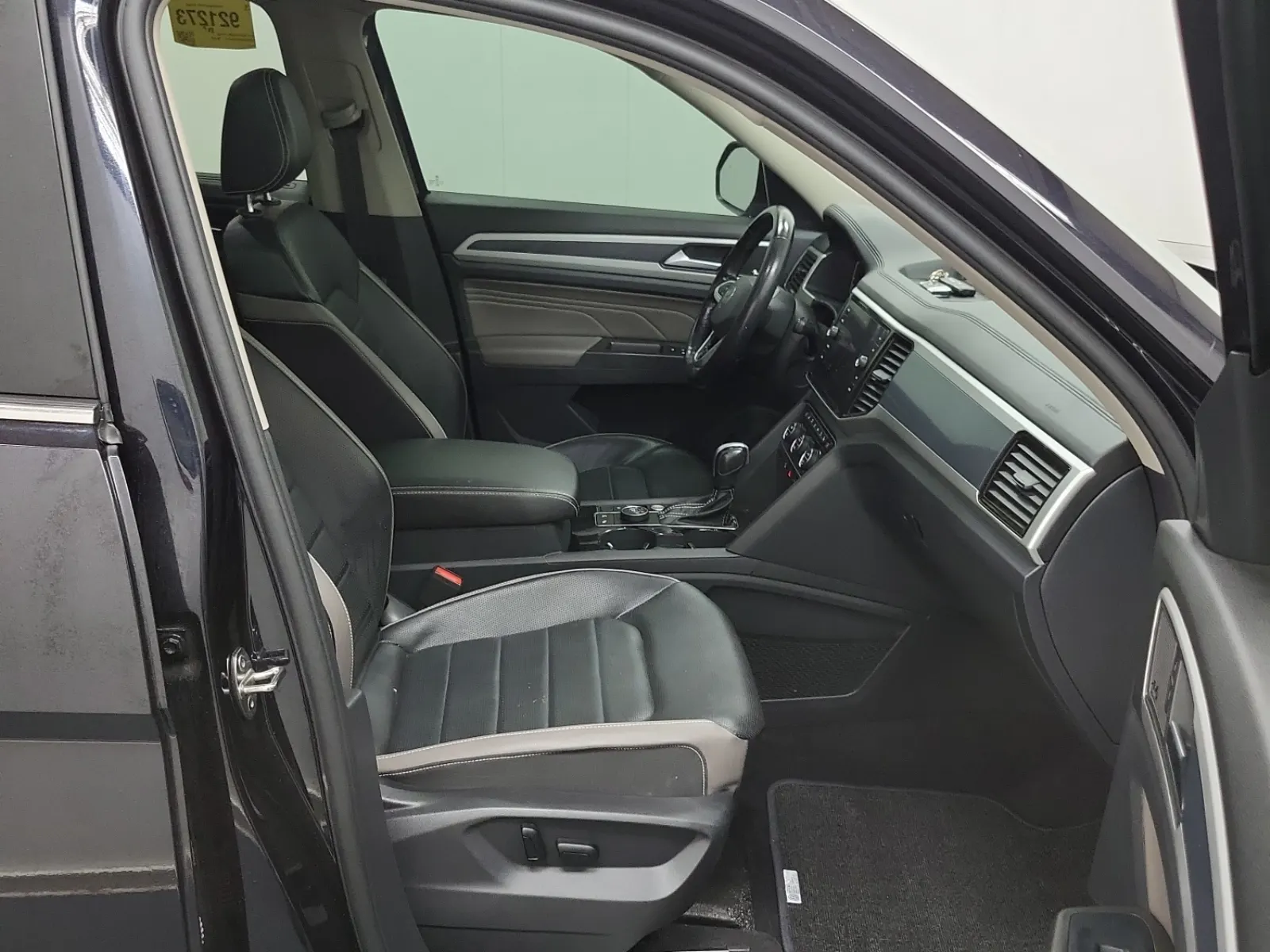 Right Side Interior Photo