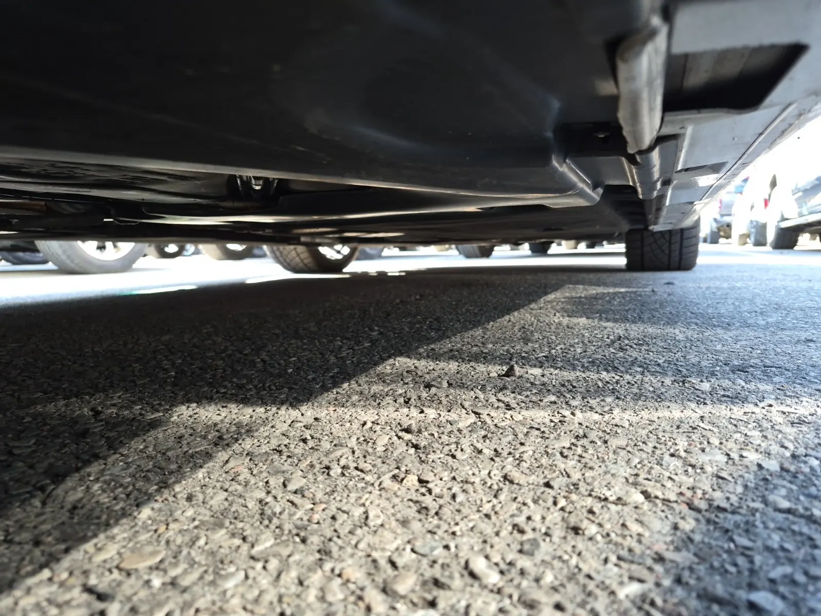 Undercarriage - Passenger Photo