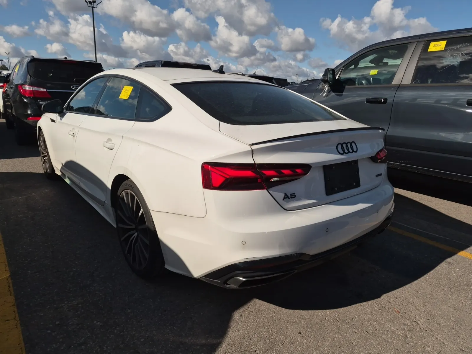 Driver Rear 3/4 Photo