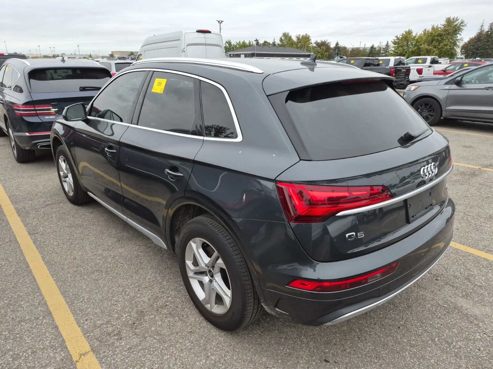 Driver Rear 3/4 Photo