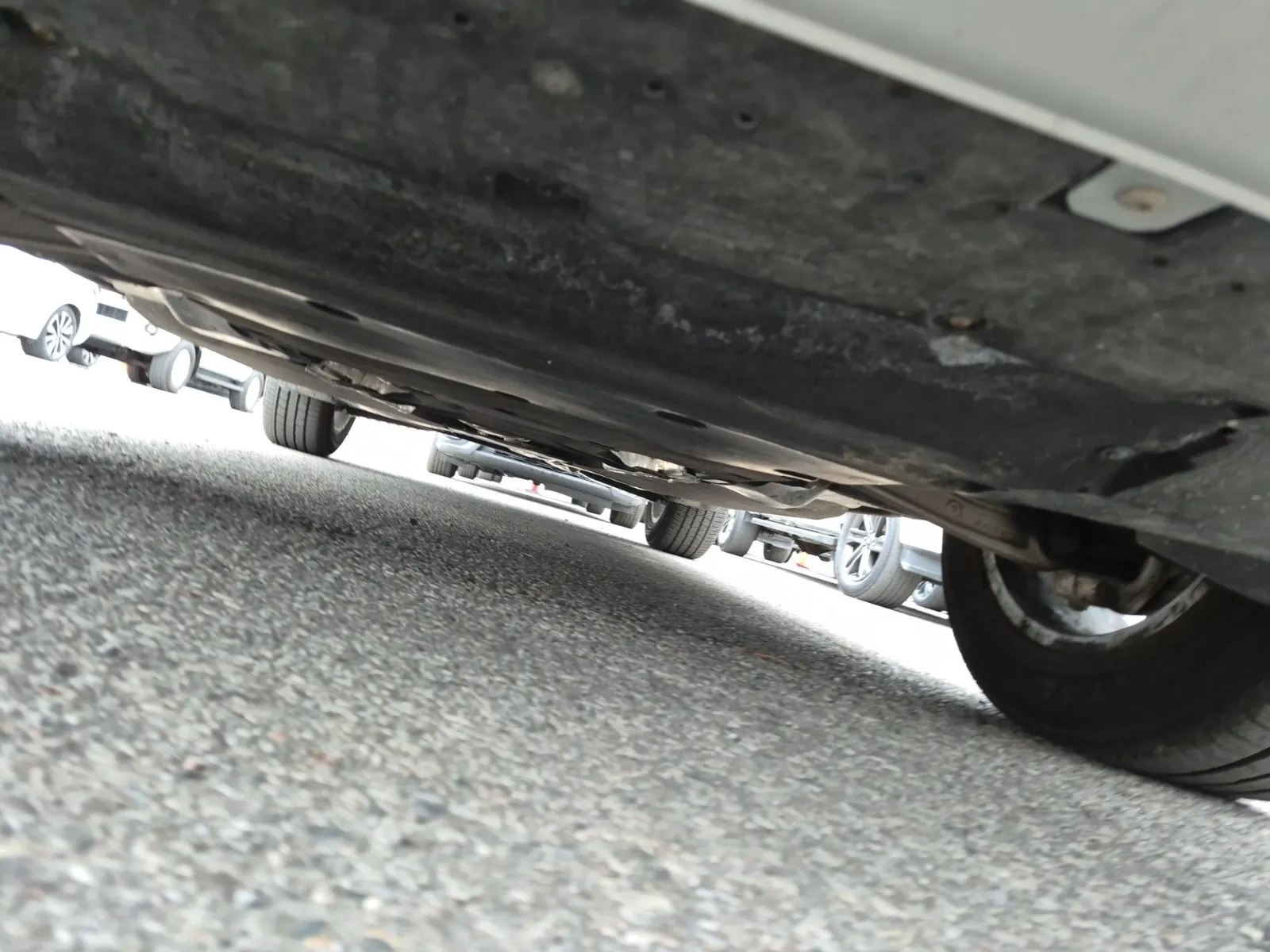 Undercarriage - Front Photo