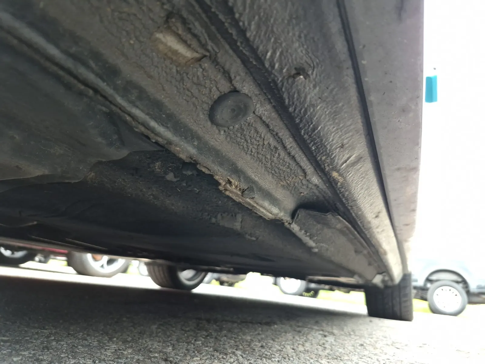 Undercarriage - Driver Photo