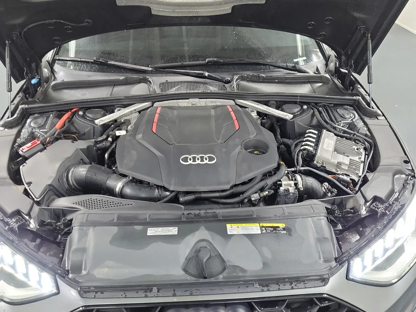 Engine Photo