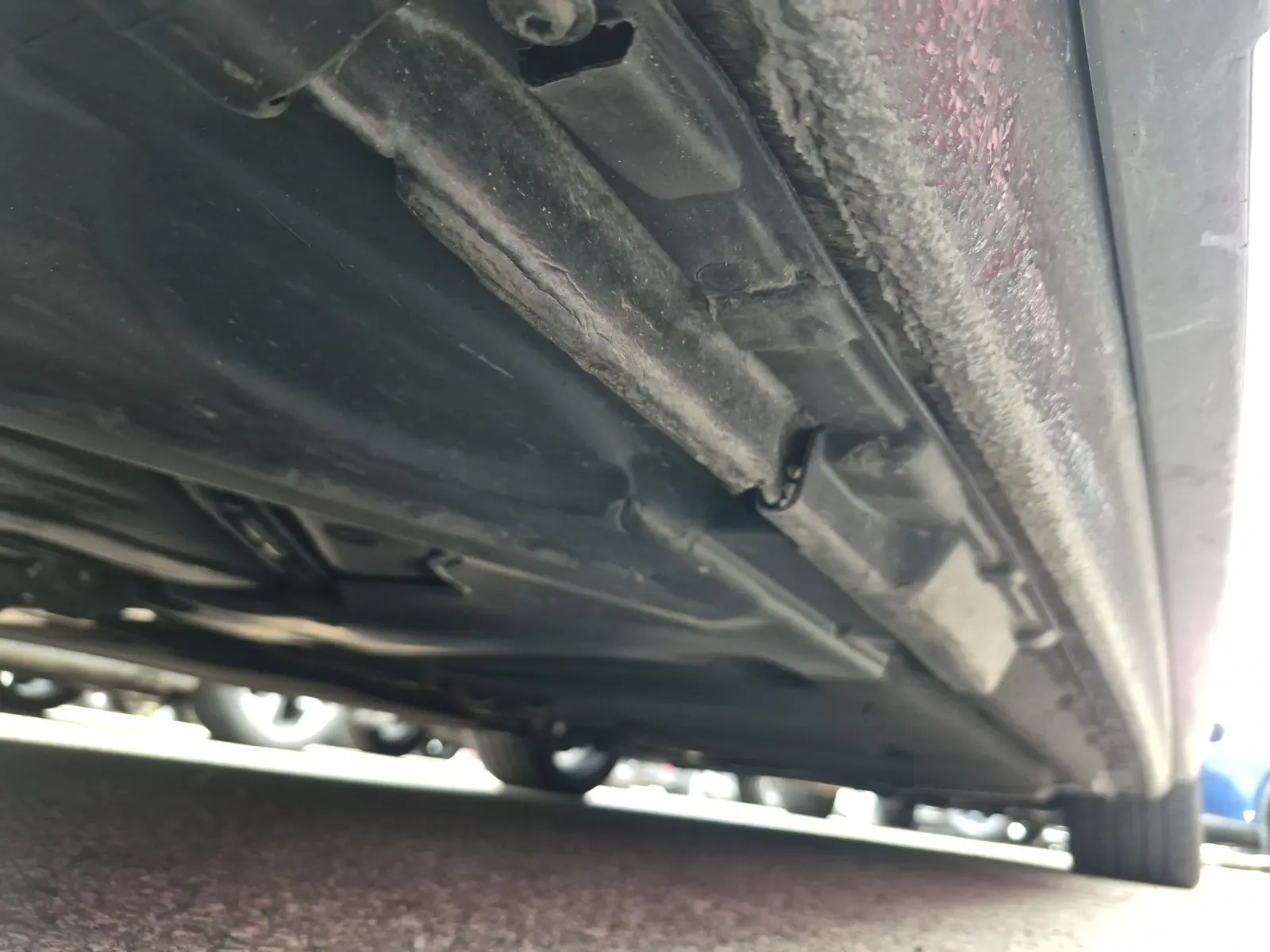 Undercarriage - Passenger Photo