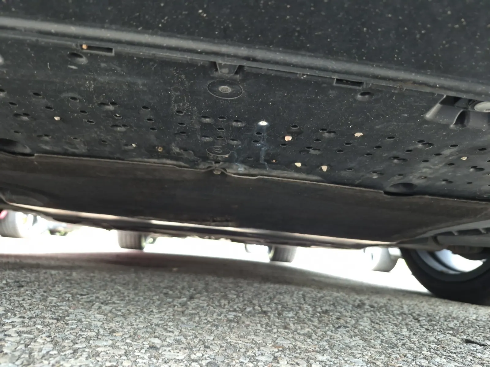 Undercarriage - Front Photo