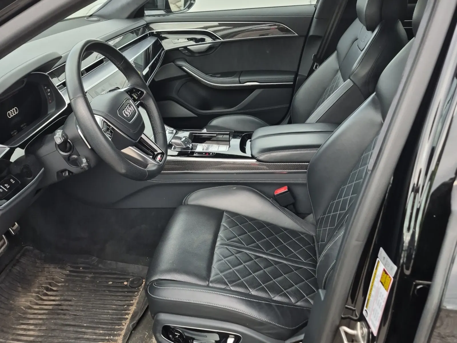 Front Interior Photo