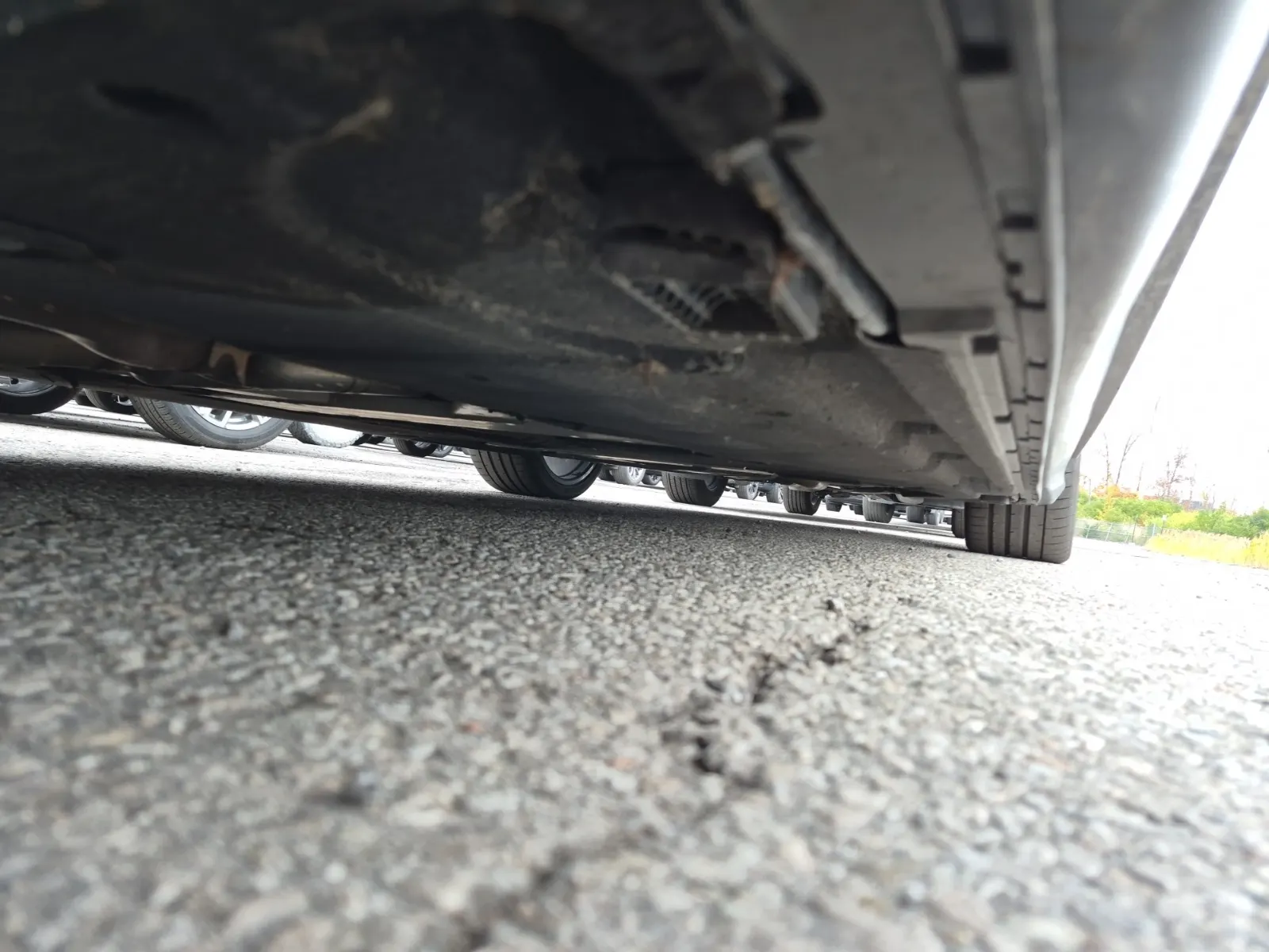 Undercarriage - Driver Photo