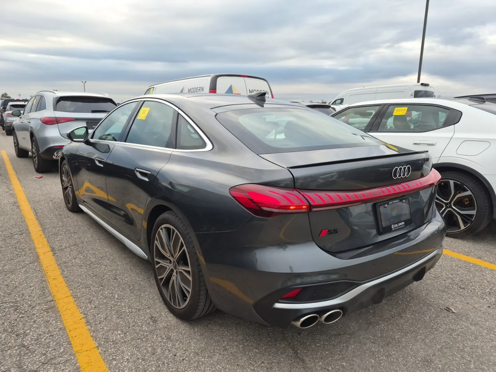 Driver Rear 3/4 Photo