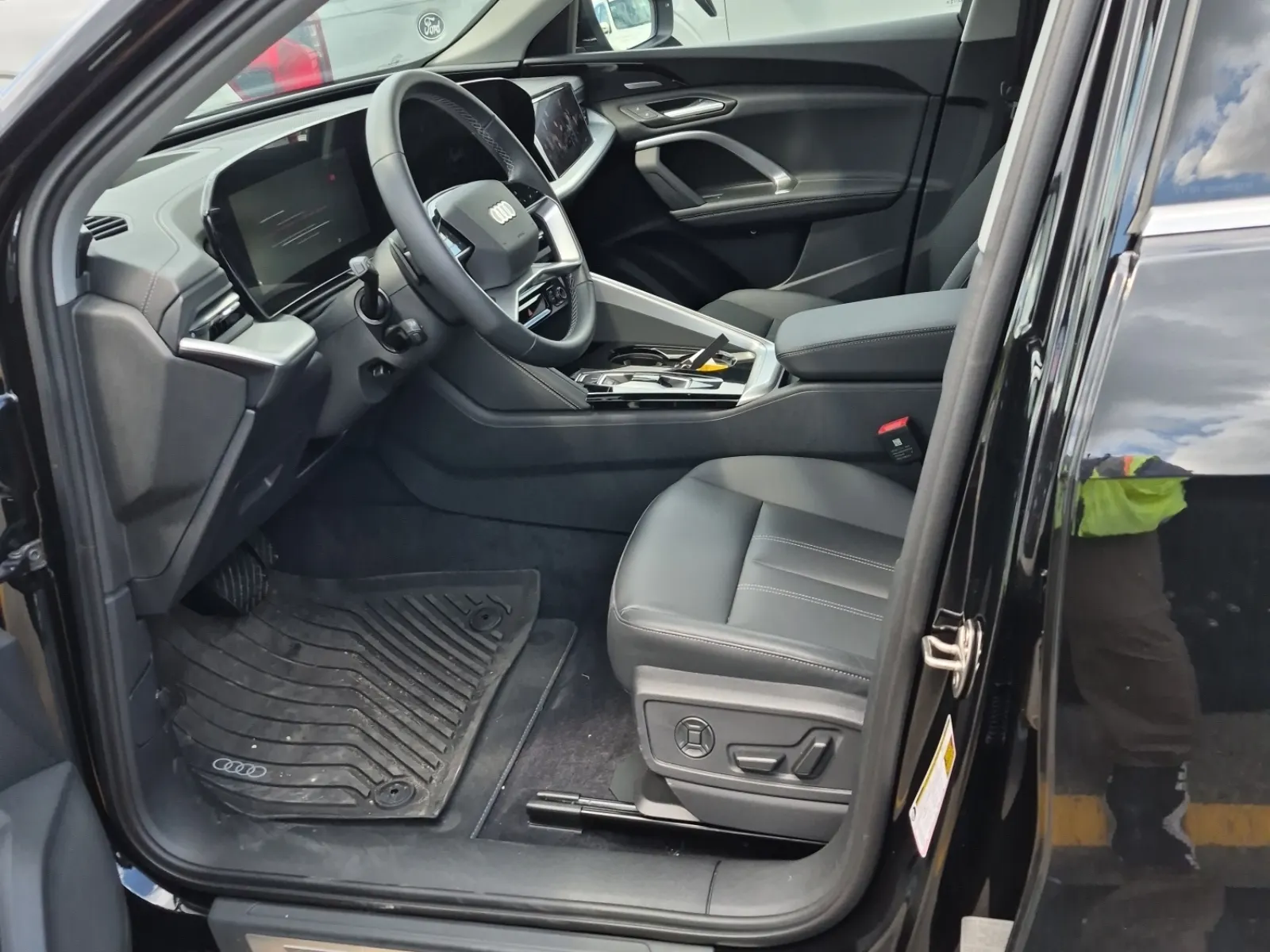 Front Interior Photo