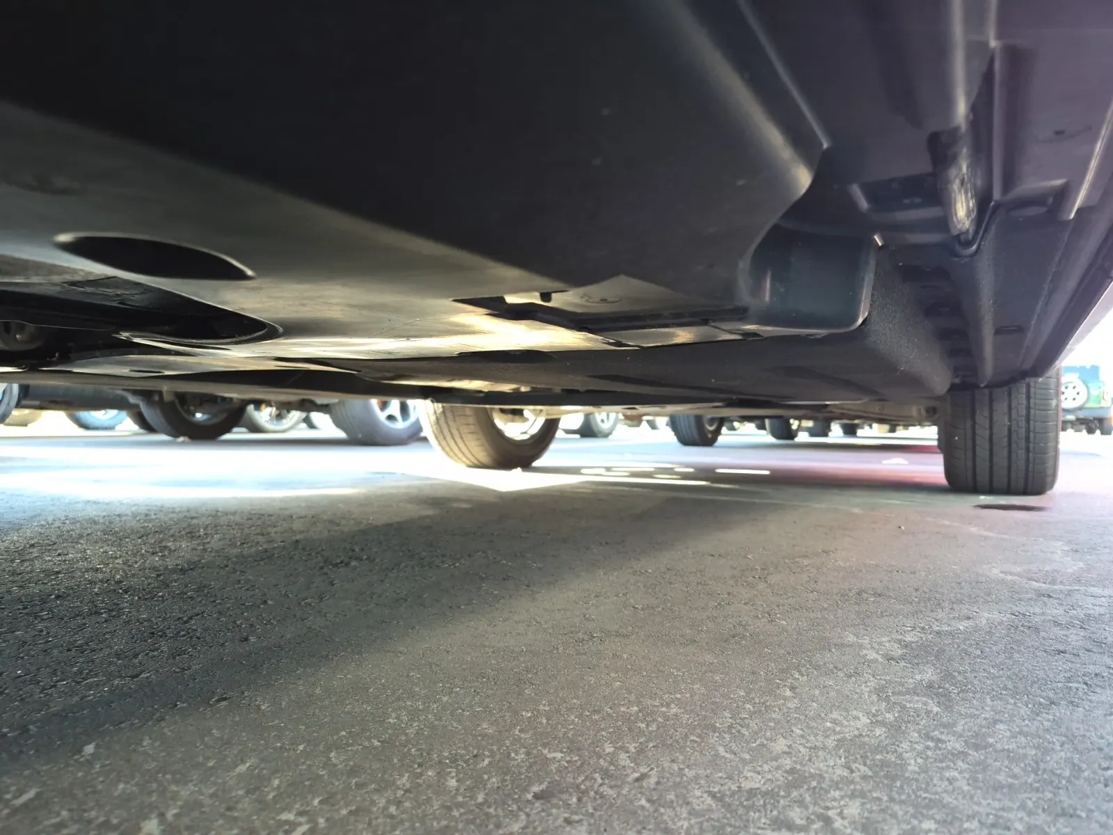 Undercarriage - Passenger Photo