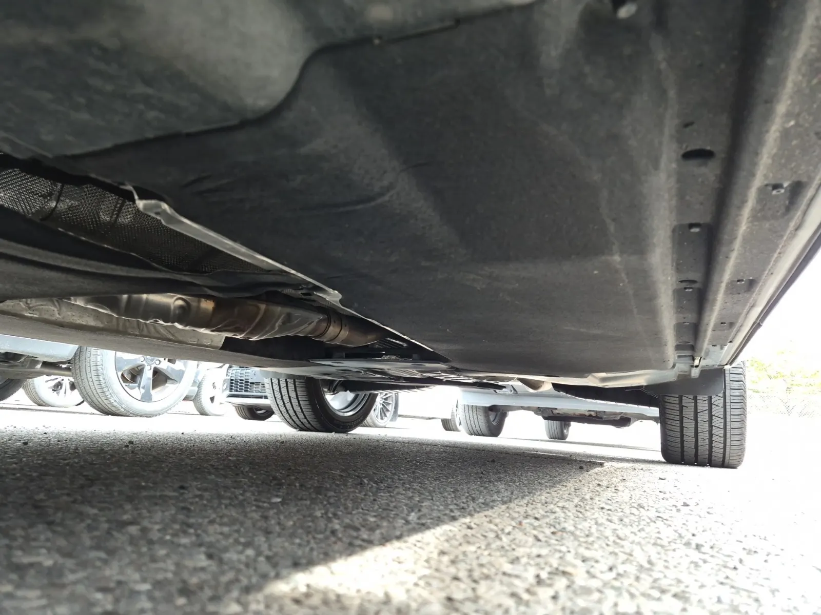 Undercarriage - Driver Photo