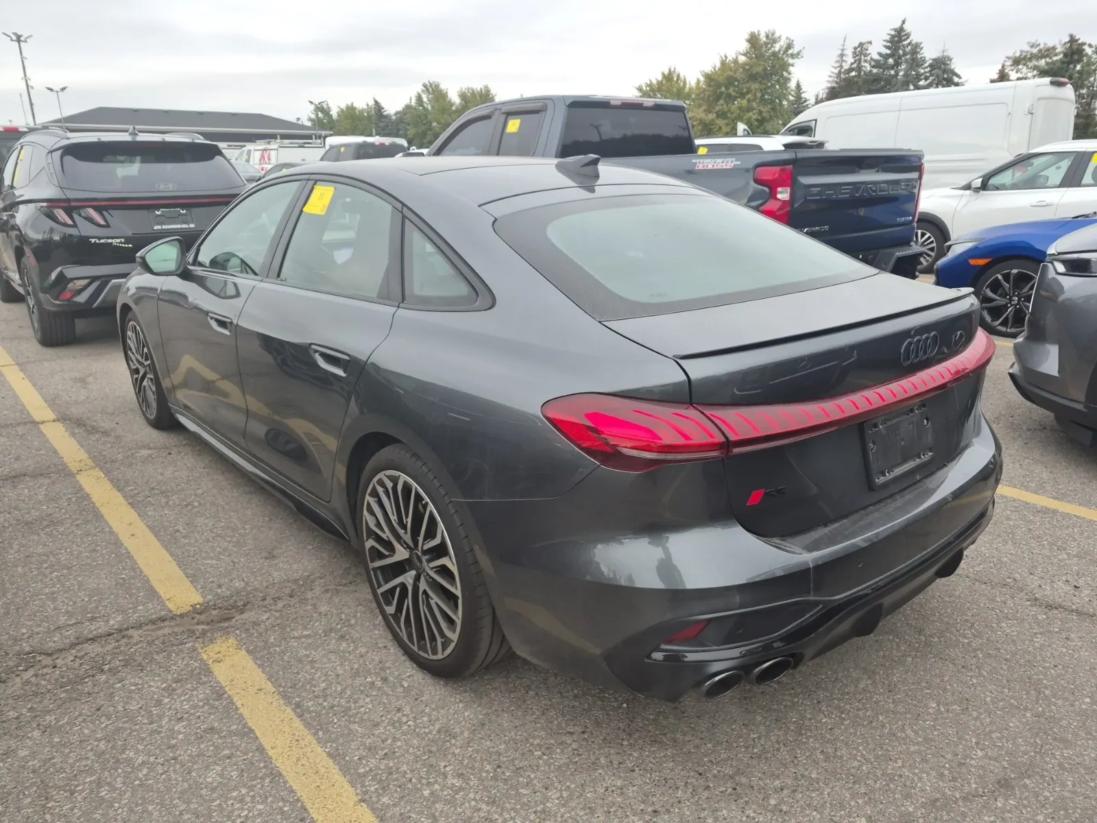 Driver Rear 3/4 Photo