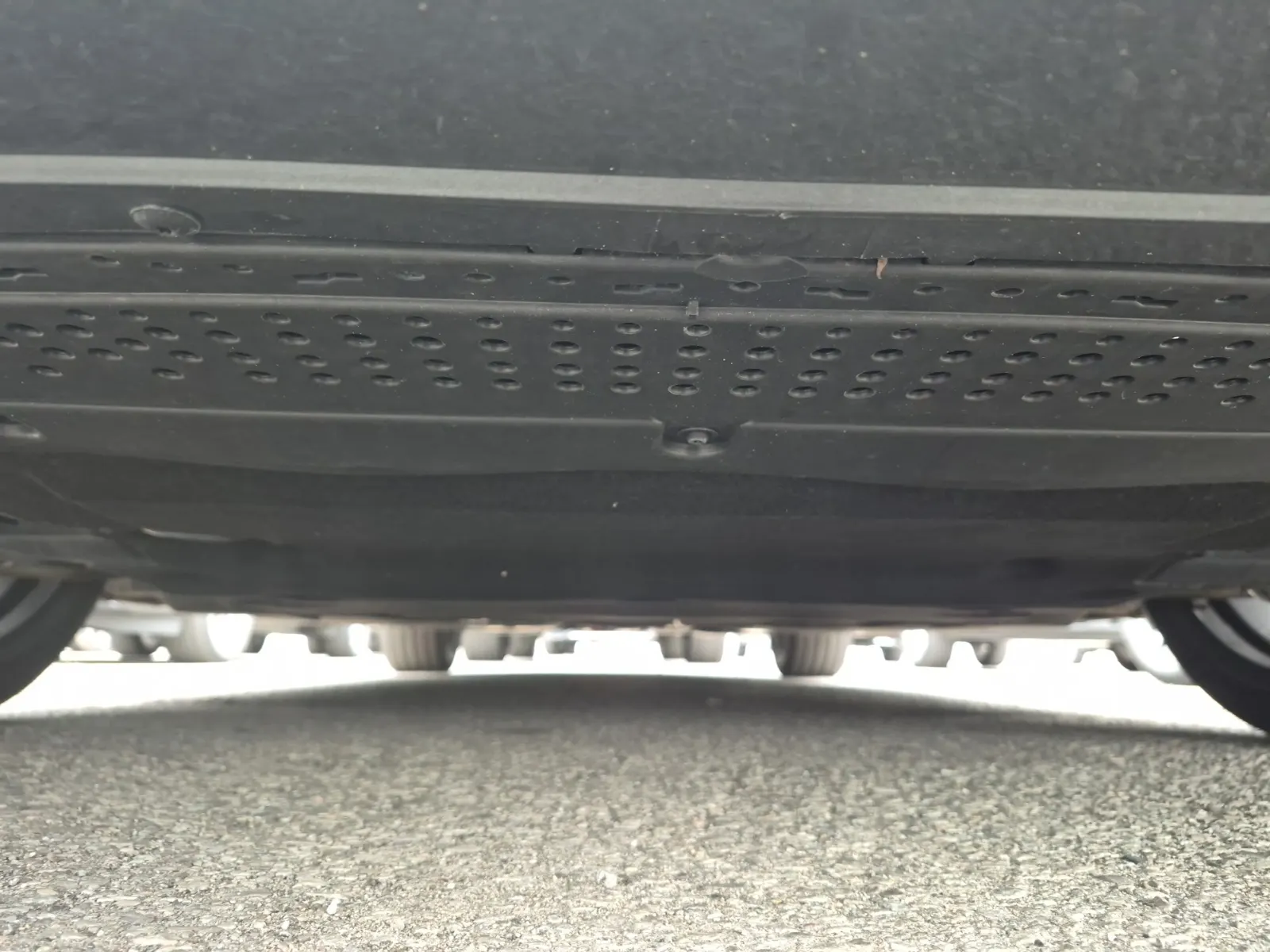 Undercarriage - Front Photo