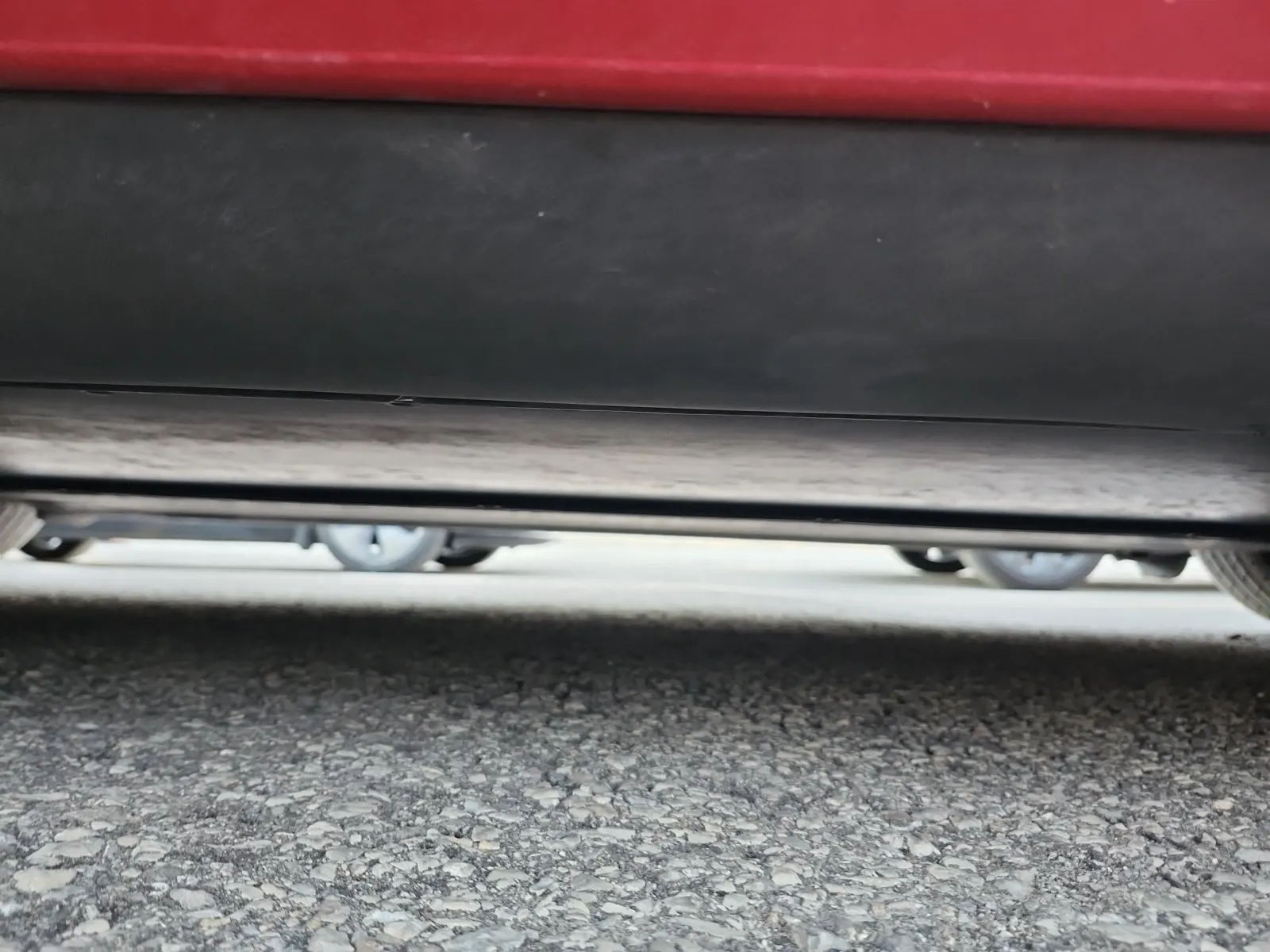 Undercarriage - Passenger Photo