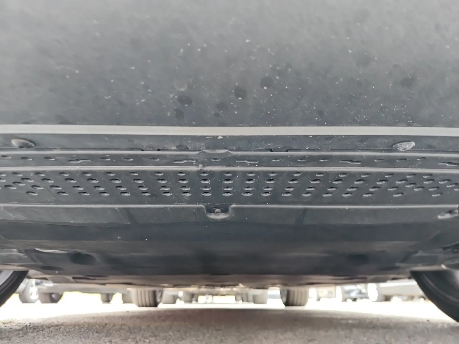Undercarriage - Front Photo