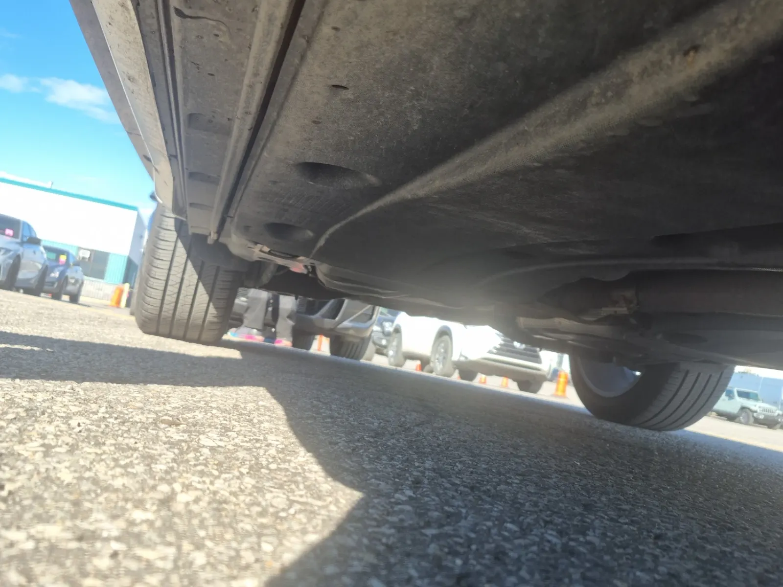 Undercarriage - Passenger Photo