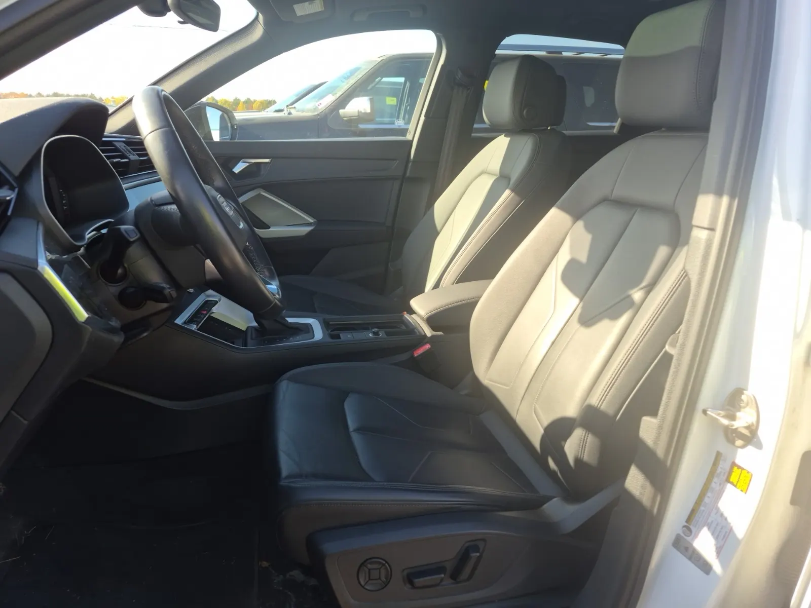 Front Interior Photo