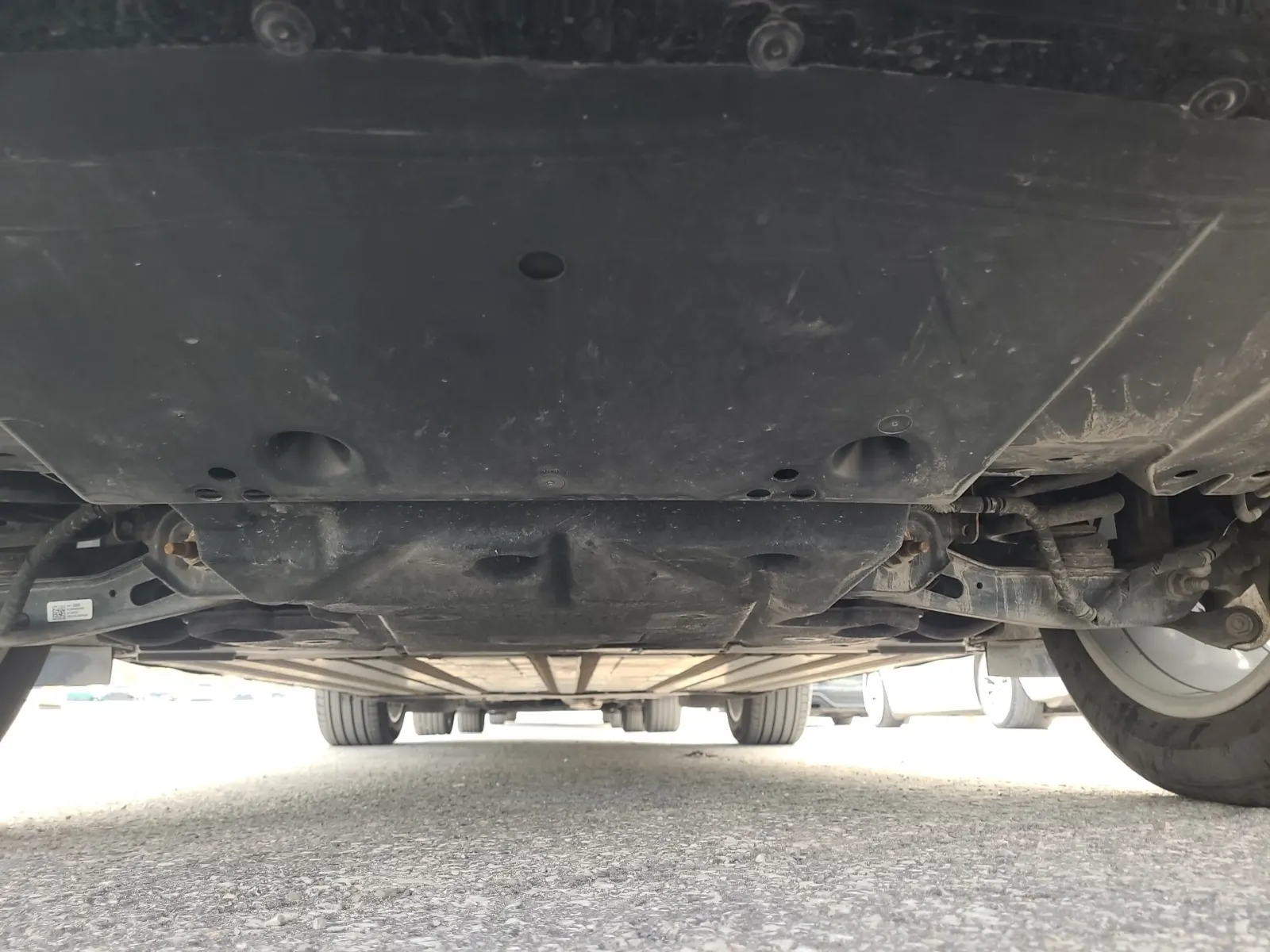 Undercarriage - Rear Photo
