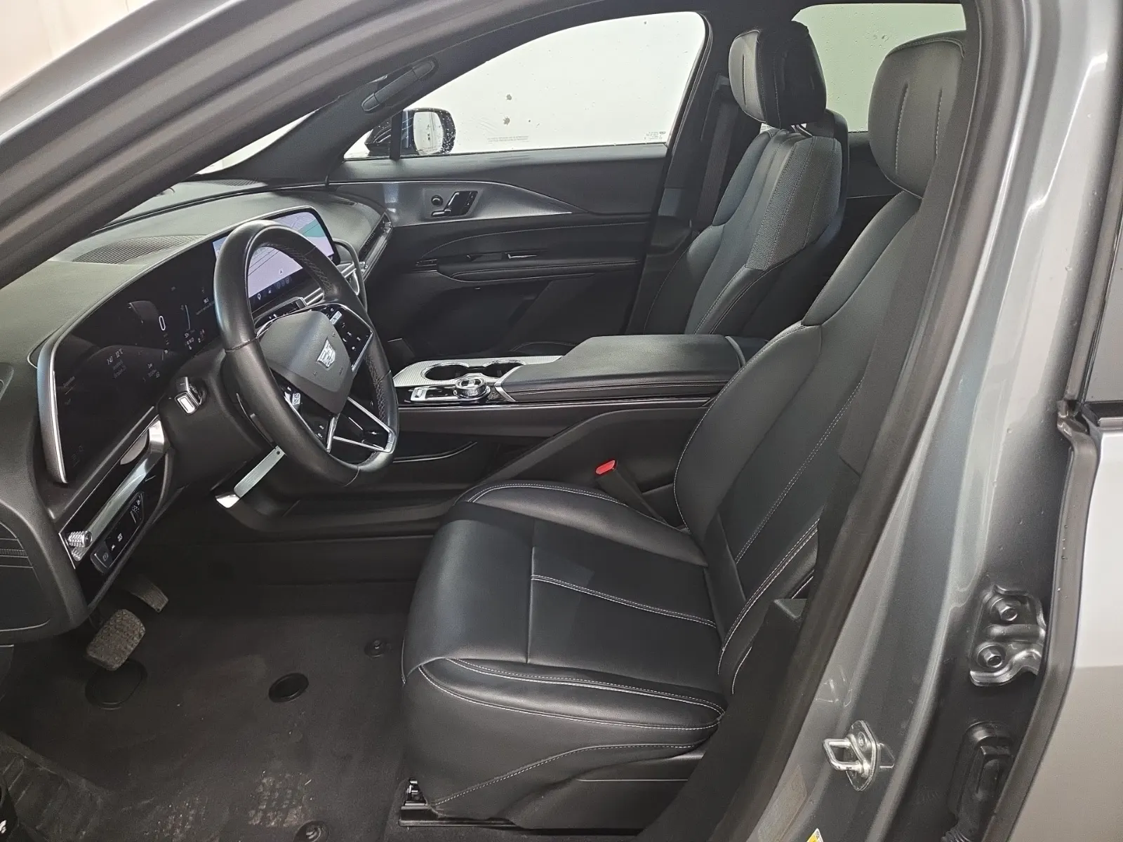 Front Interior Photo