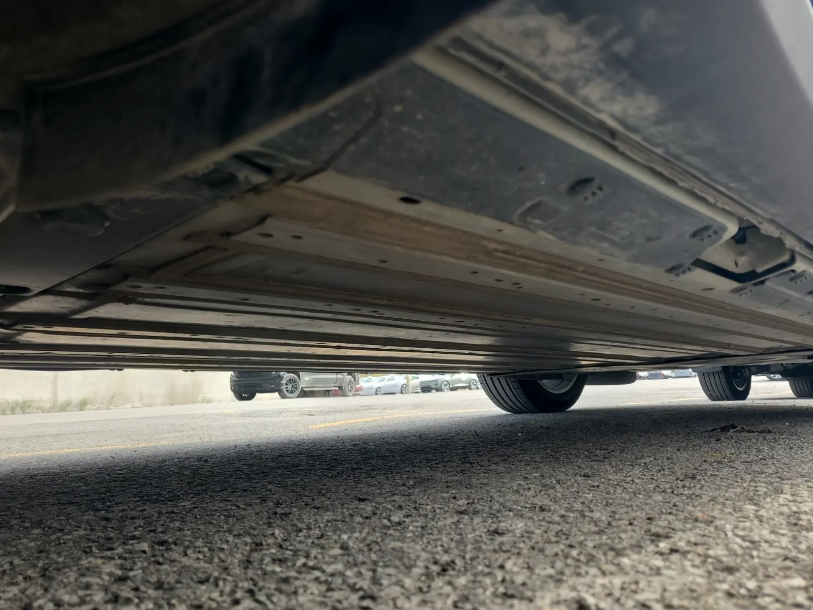 Undercarriage - Passenger Photo