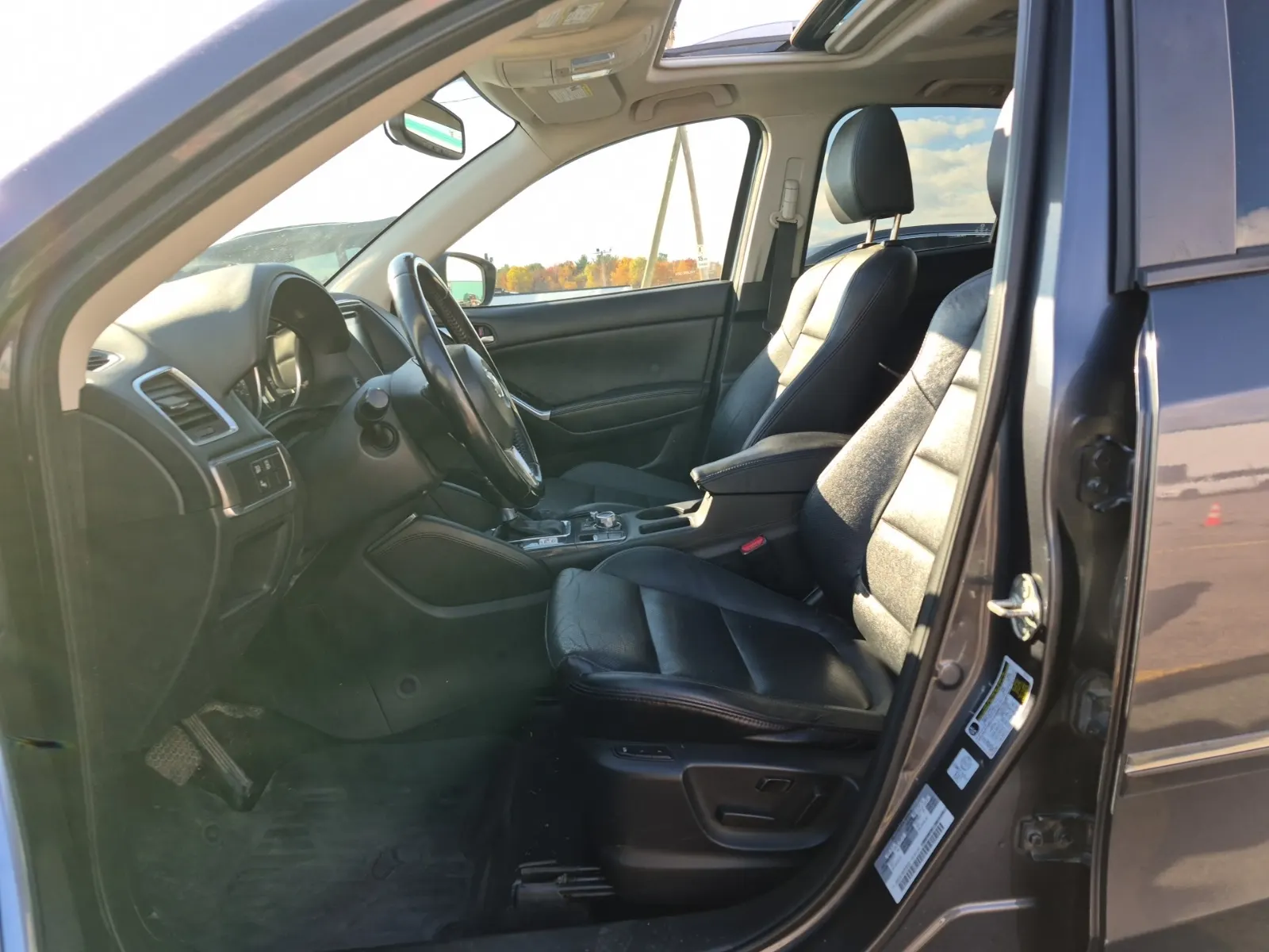 Front Interior Photo