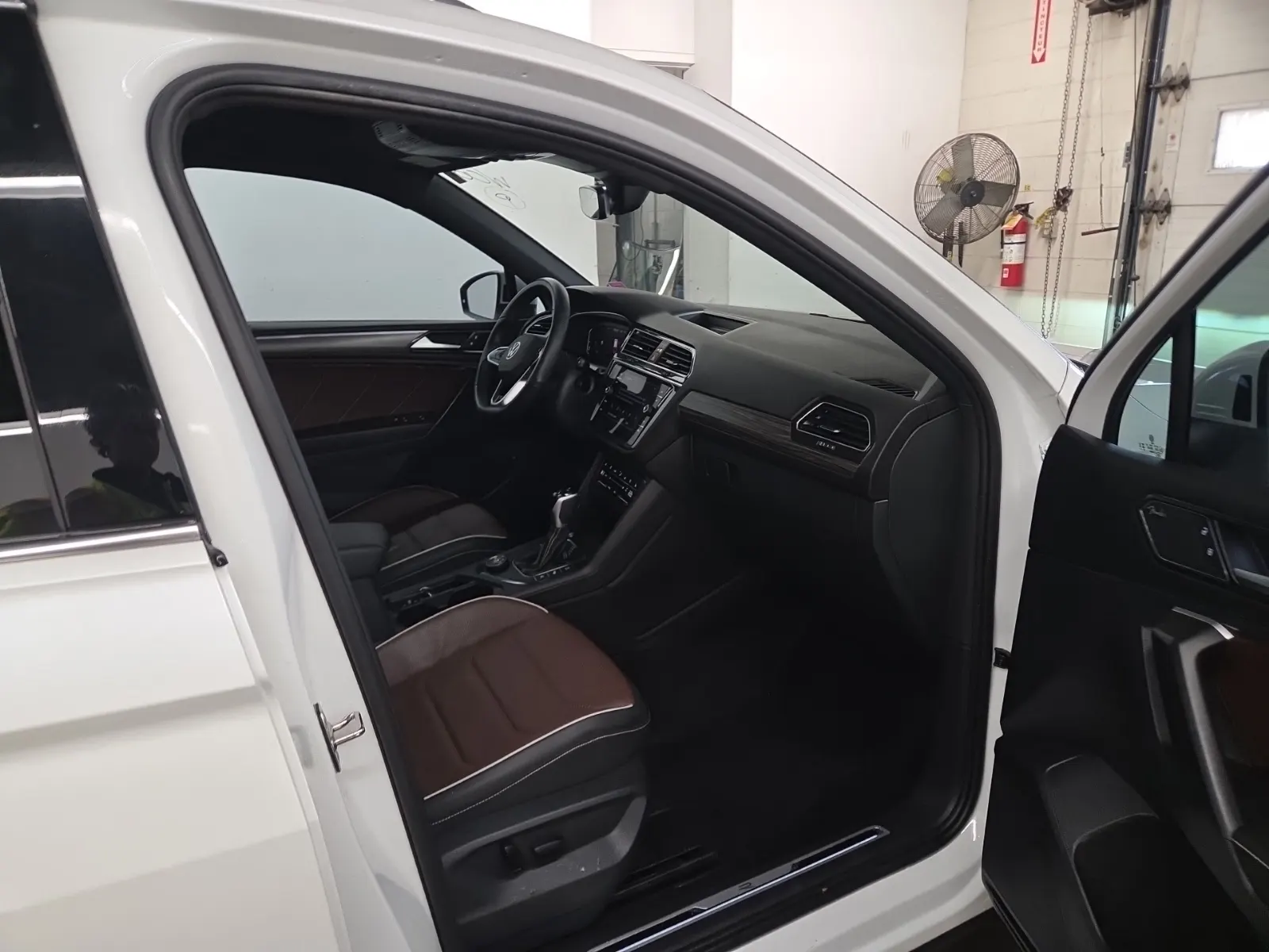 Right Side Interior Photo