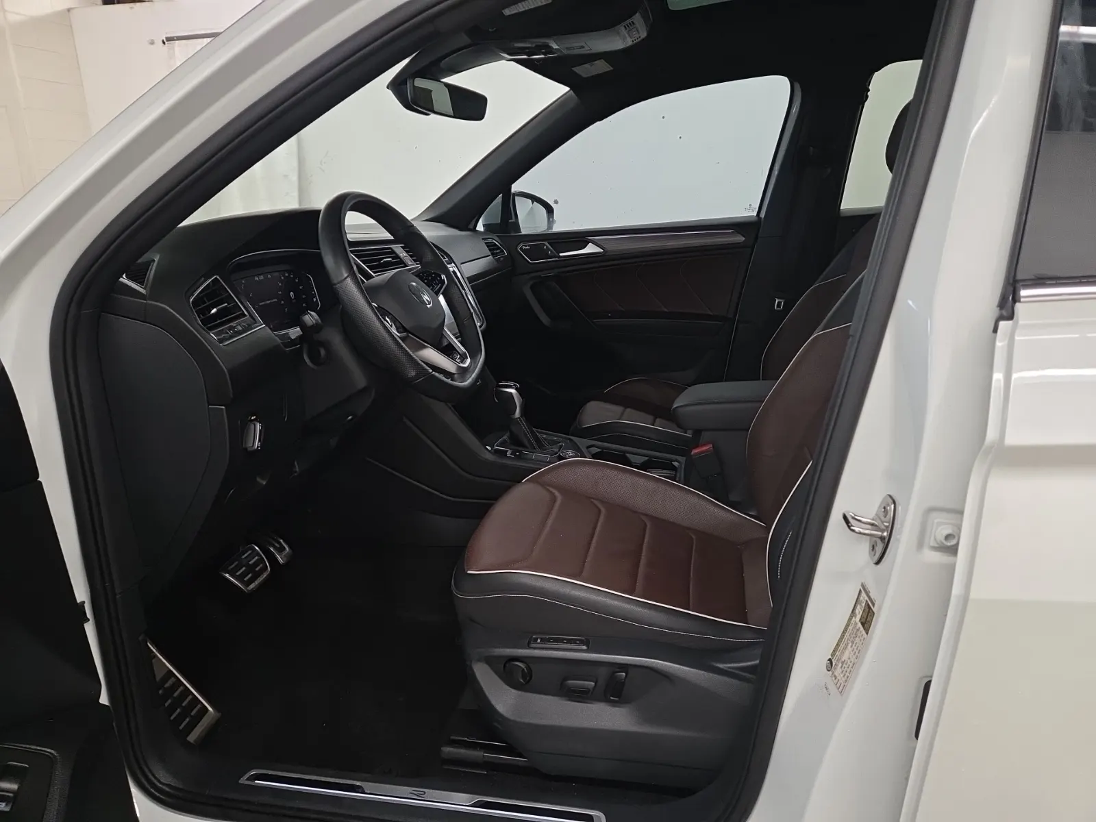 Front Interior Photo