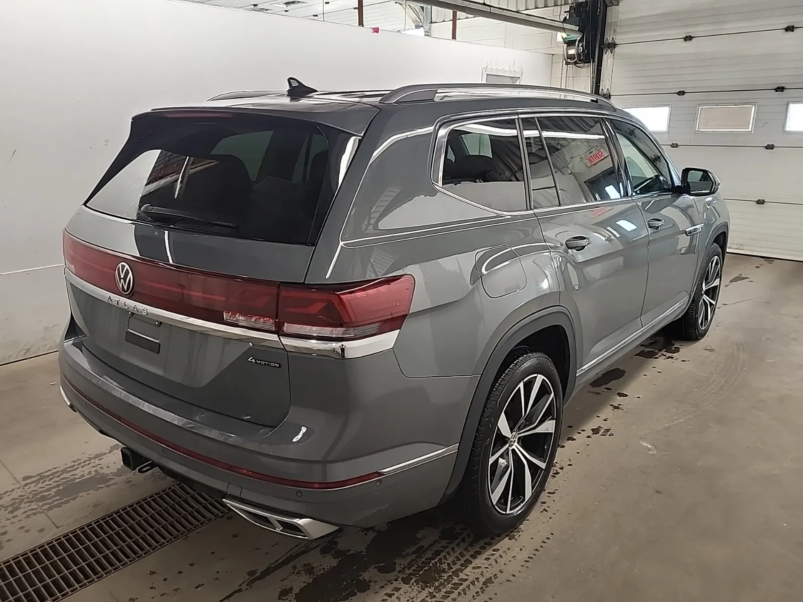 Passenger Rear 3/4 Photo