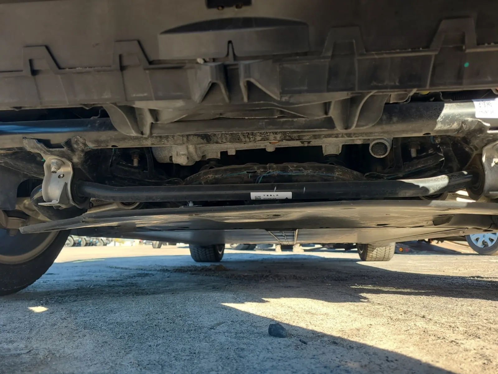Undercarriage - Front Photo