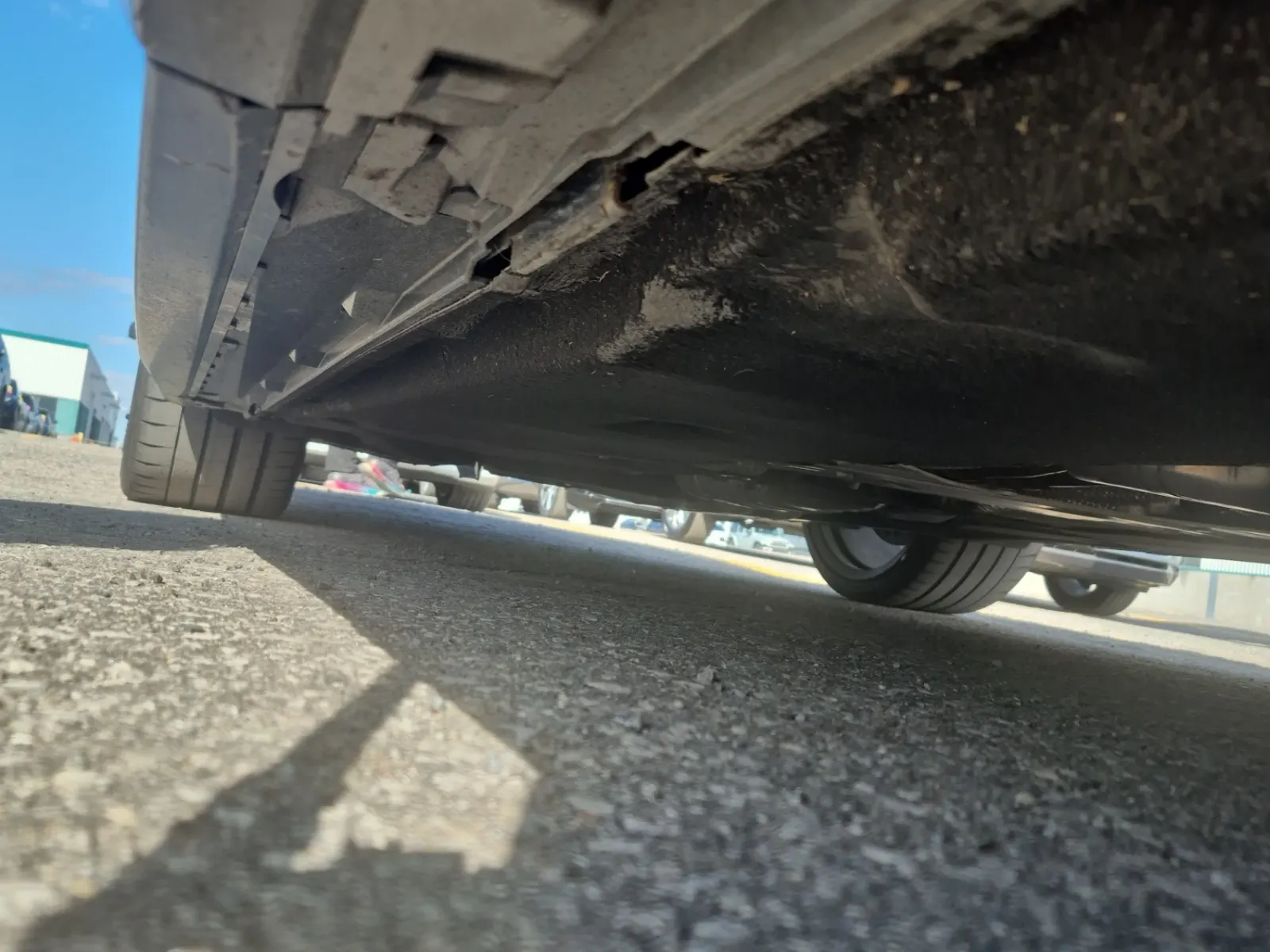 Undercarriage - Passenger Photo
