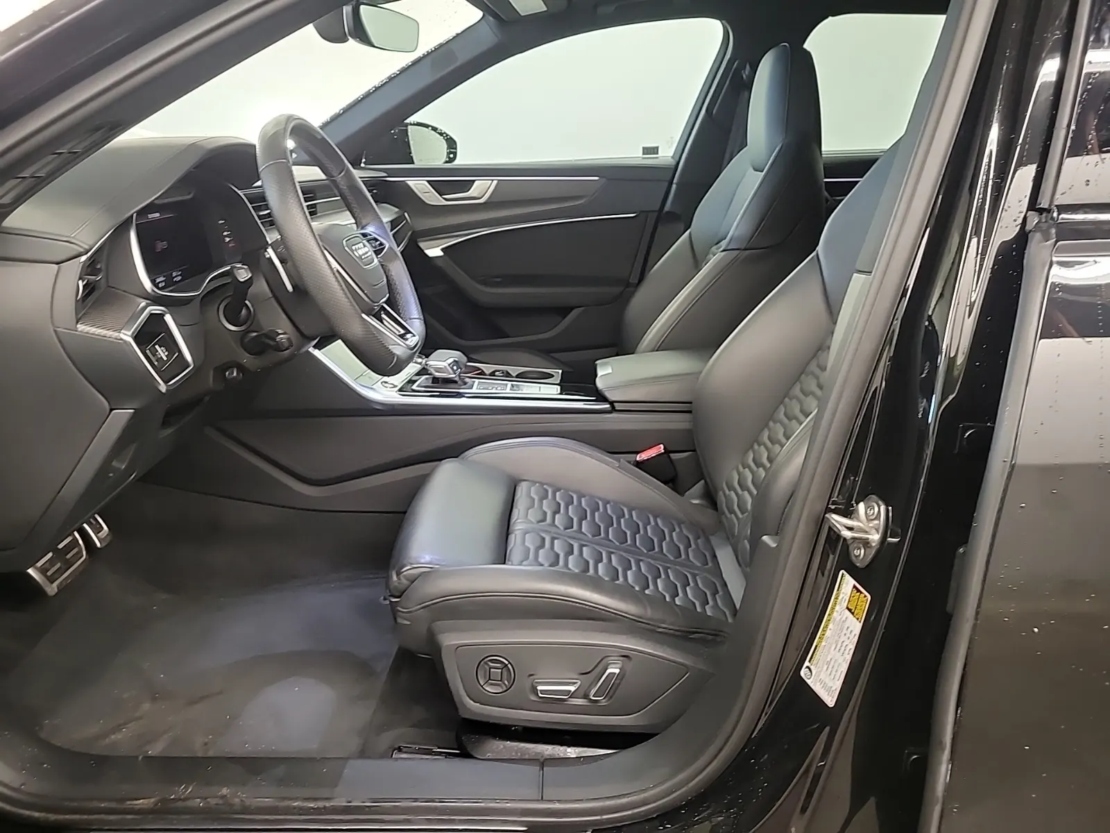 Front Interior Photo
