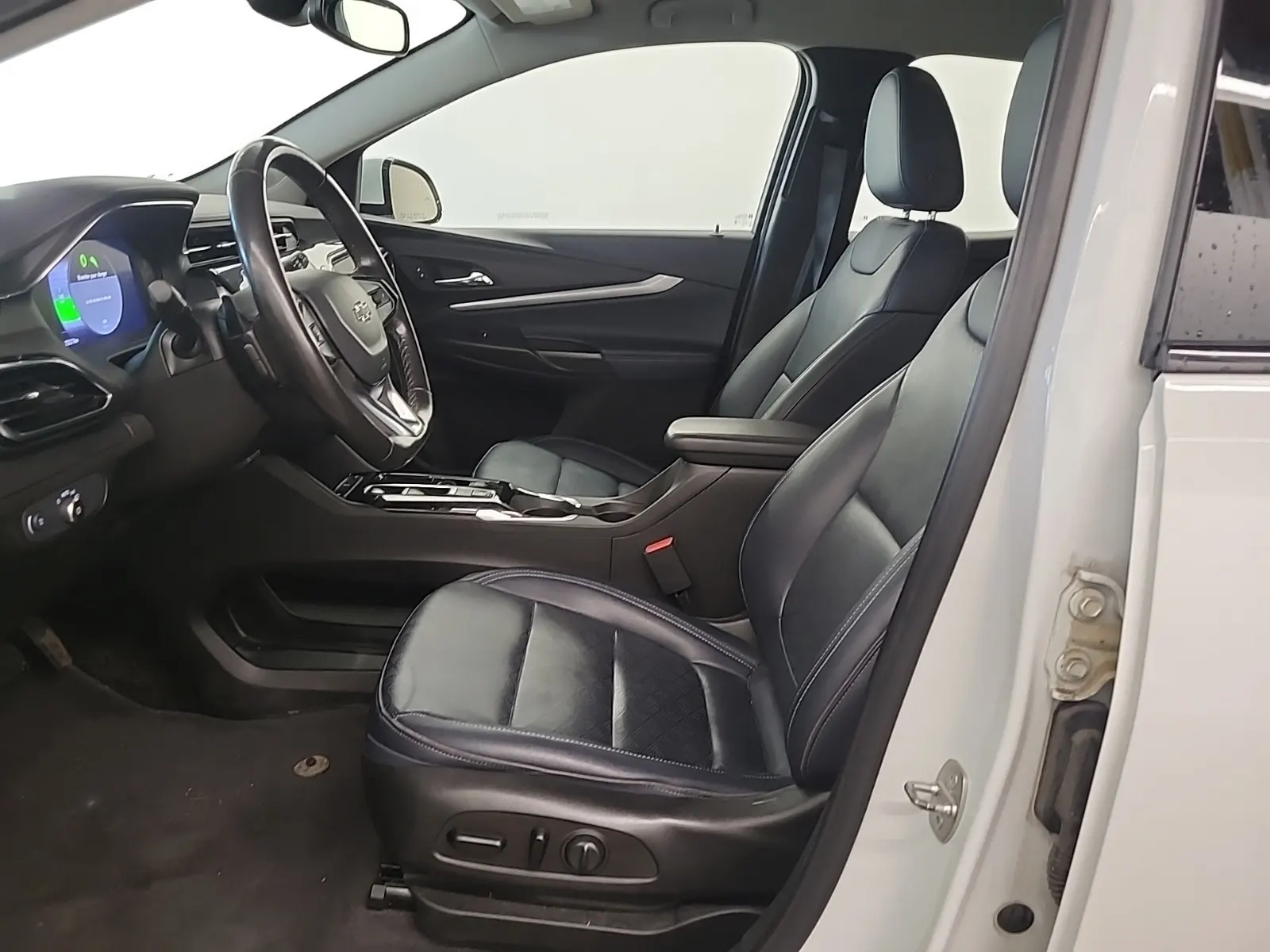 Front Interior Photo