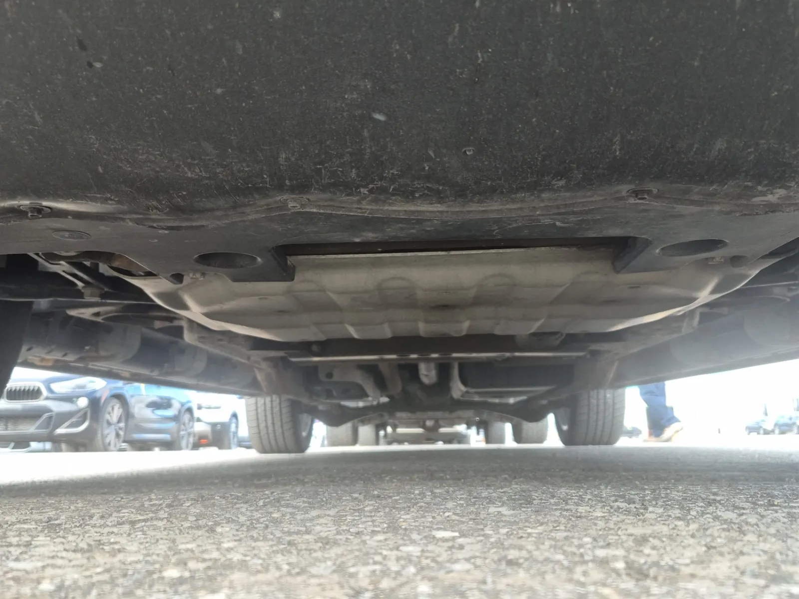 Undercarriage - Front Photo