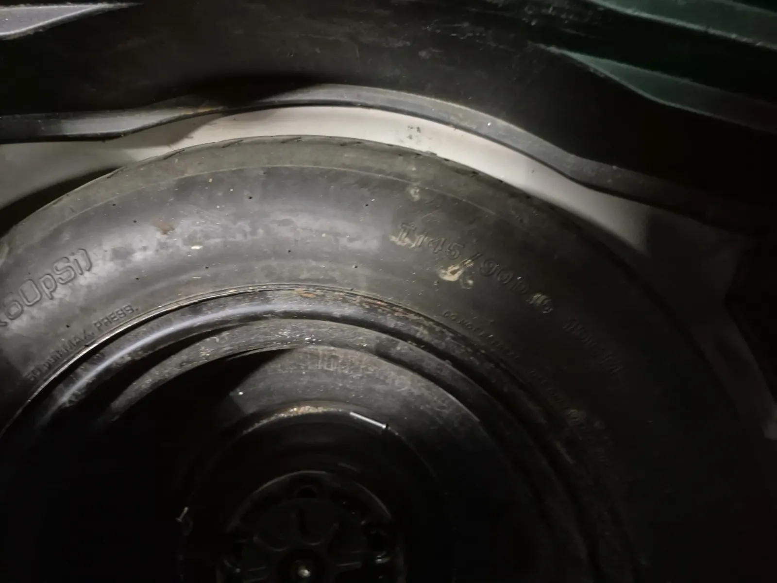 Spare Tire & Wheel Photo