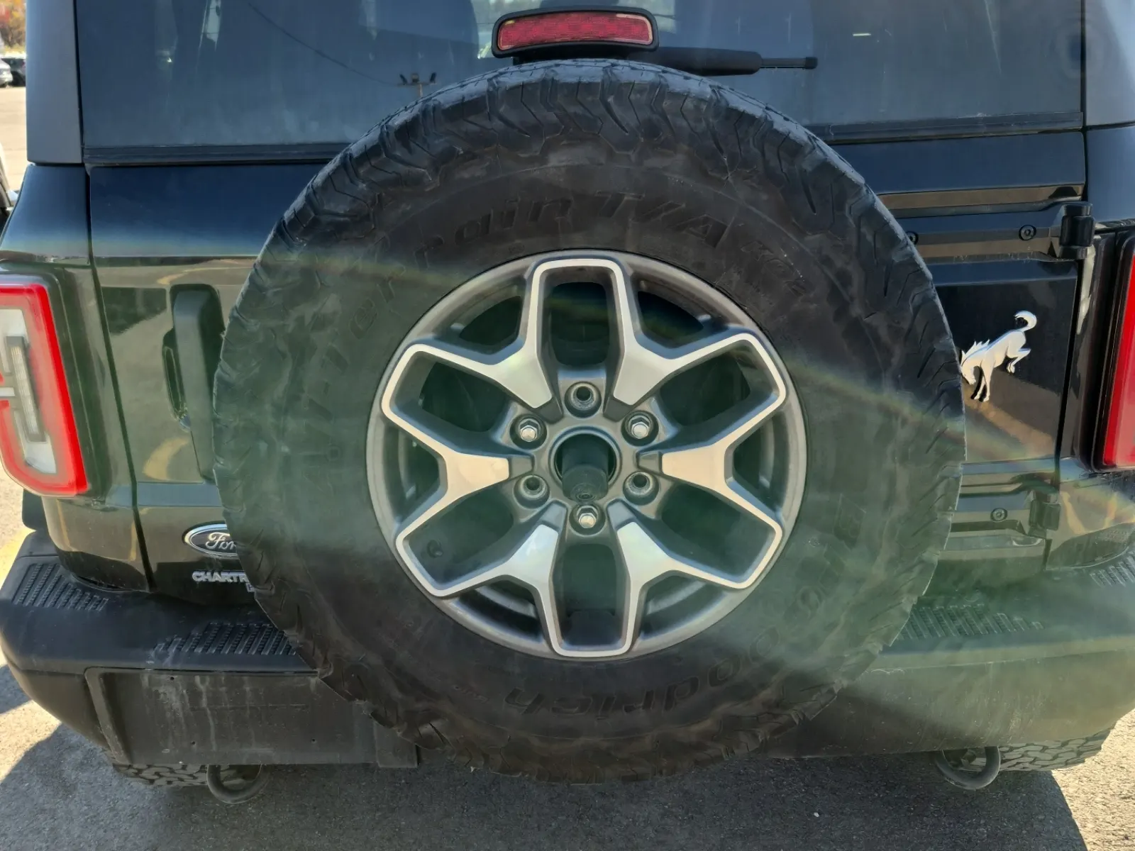 Spare Tire & Wheel Photo