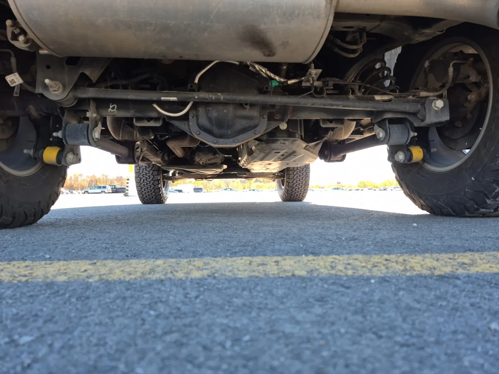 Undercarriage - Rear Photo