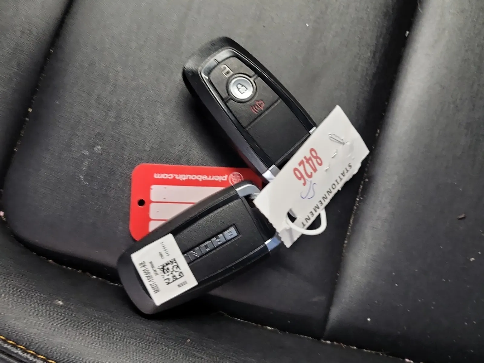 Keys/Fobs/Manual Photo