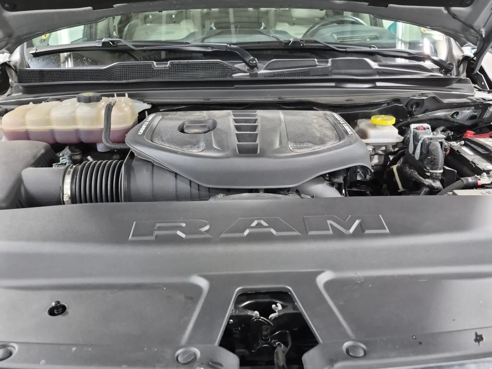 Engine Photo