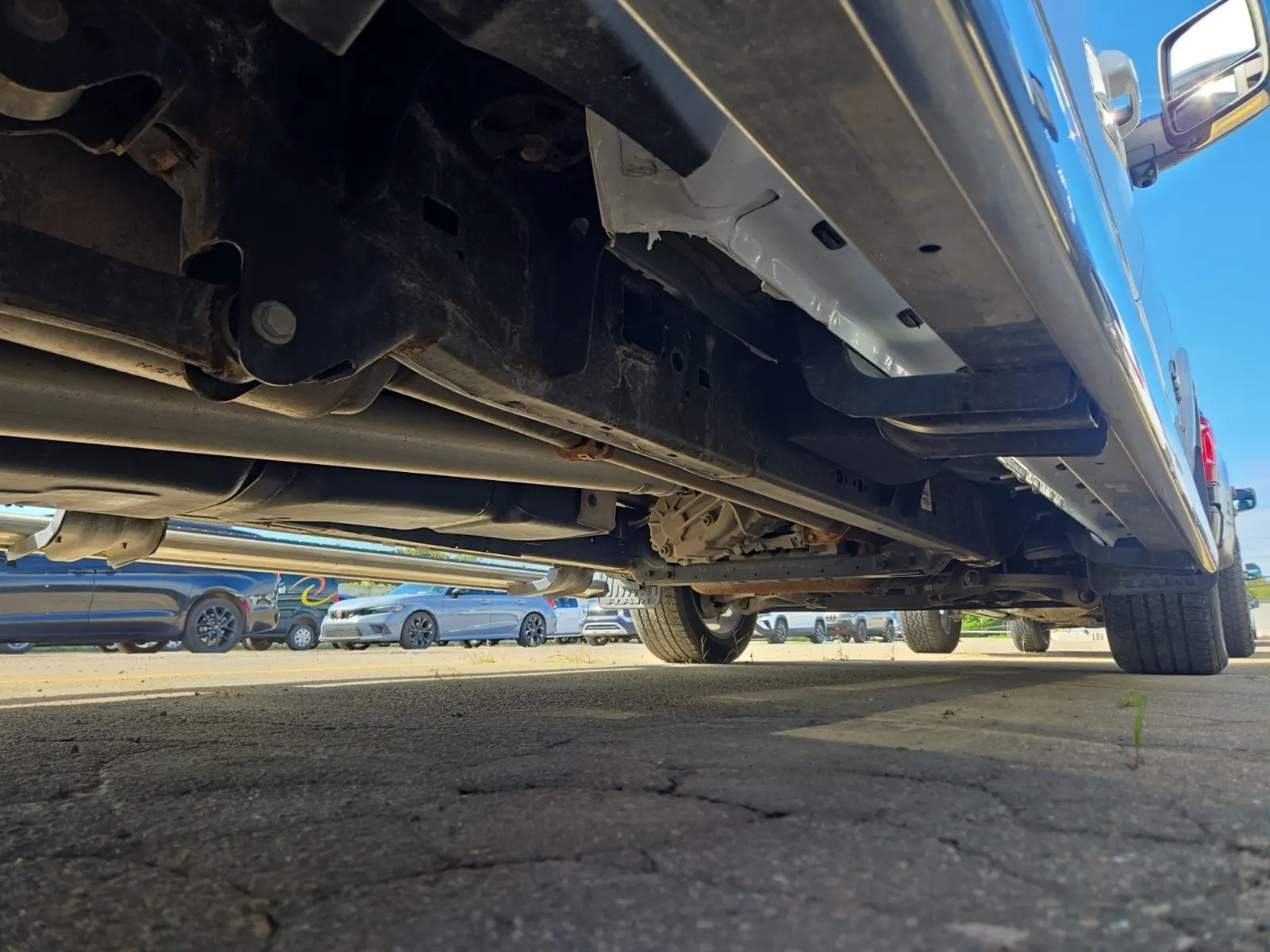 Undercarriage - Passenger Photo