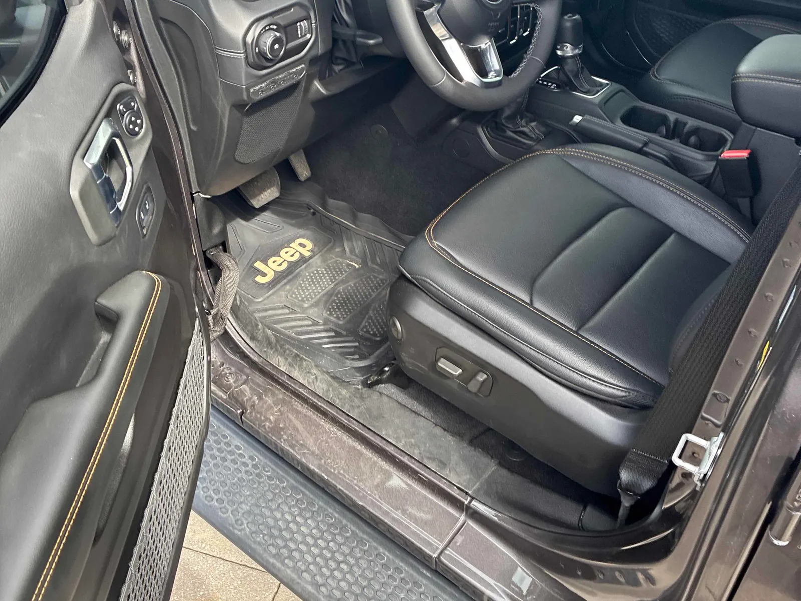 Interior driver side